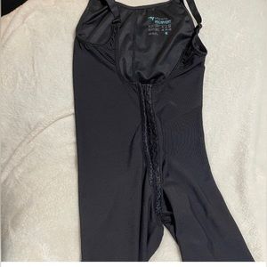 Marena stage 1 recovery garment size medium